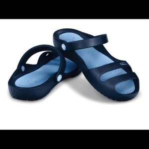 Crocs Navy/ Light Blue Cleo II Sandal size w8